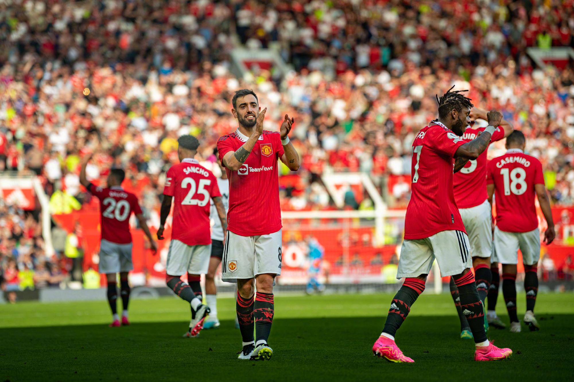 并且由他们 并且由他们